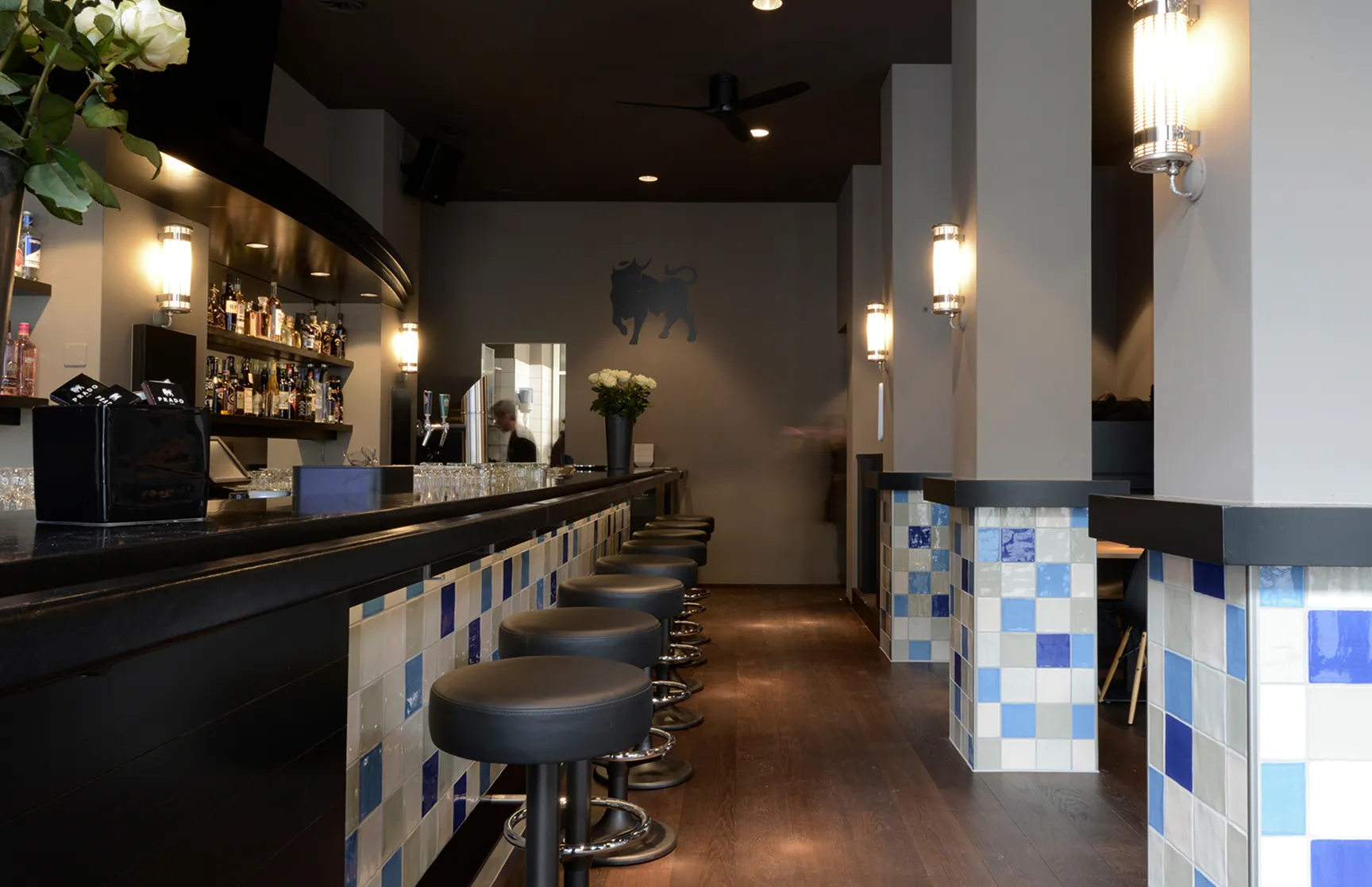 Prado Bar Interior 2