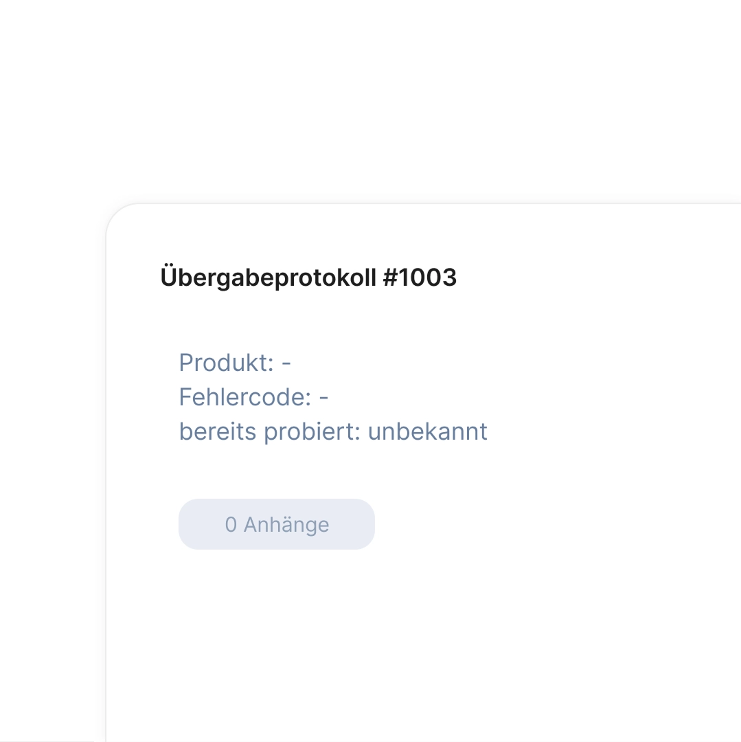 Techniker dokumentiert eine Beobachtung während des Serviceeinsatzes