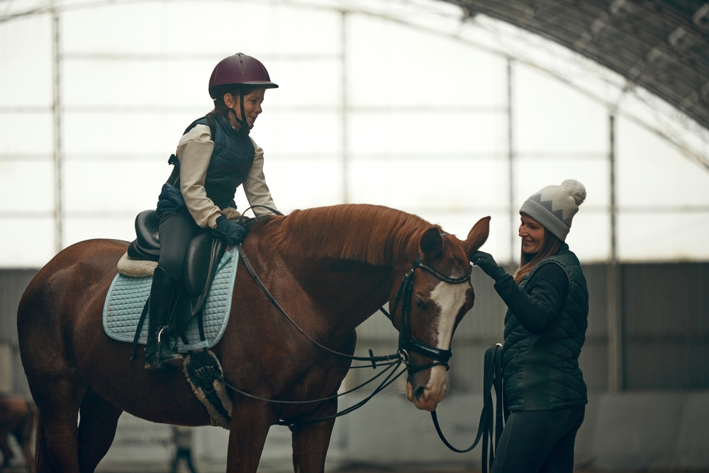 Learning with horse riding lessons