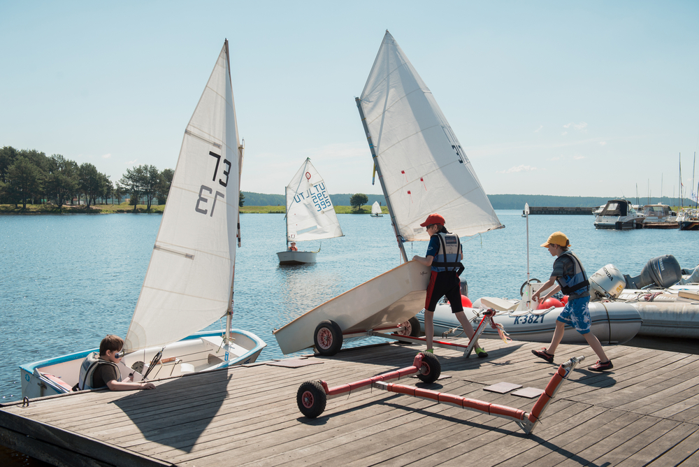 Learning with a sailing instructor
