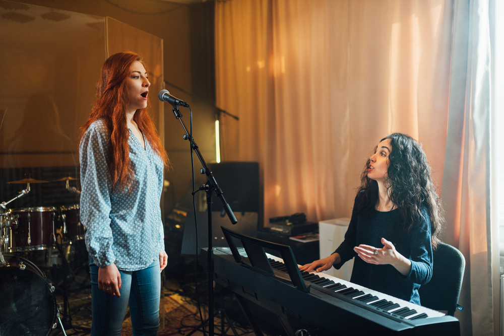 Find a singing teacher near you