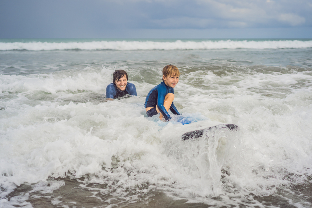 Learning with a surfing instructor