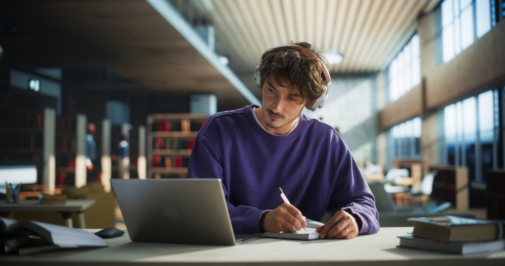 Find UCAS application support near you