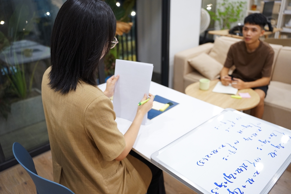 Learning with a Functional Maths tutor