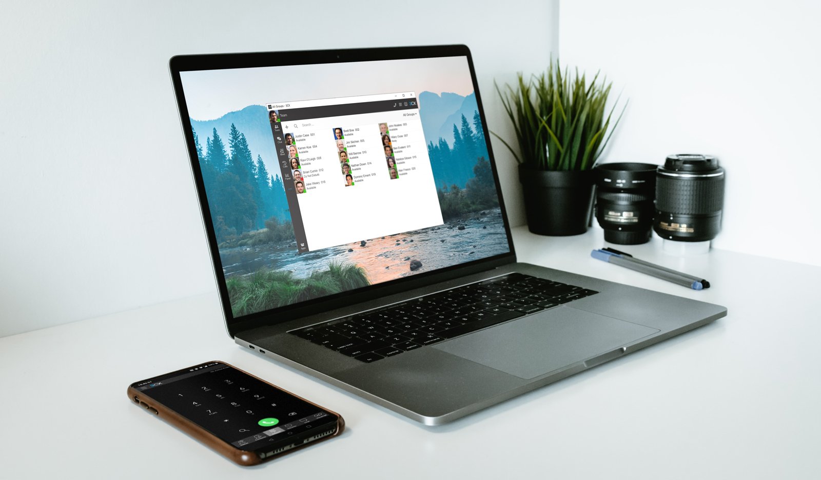 Laptop and phone with 3CX running