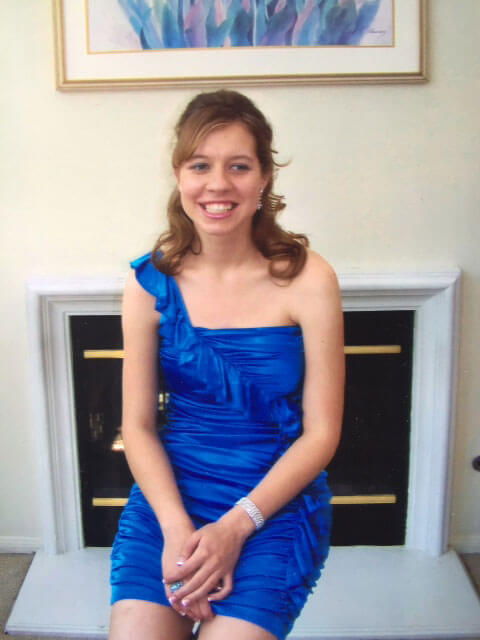 Sarah posing before prom!
