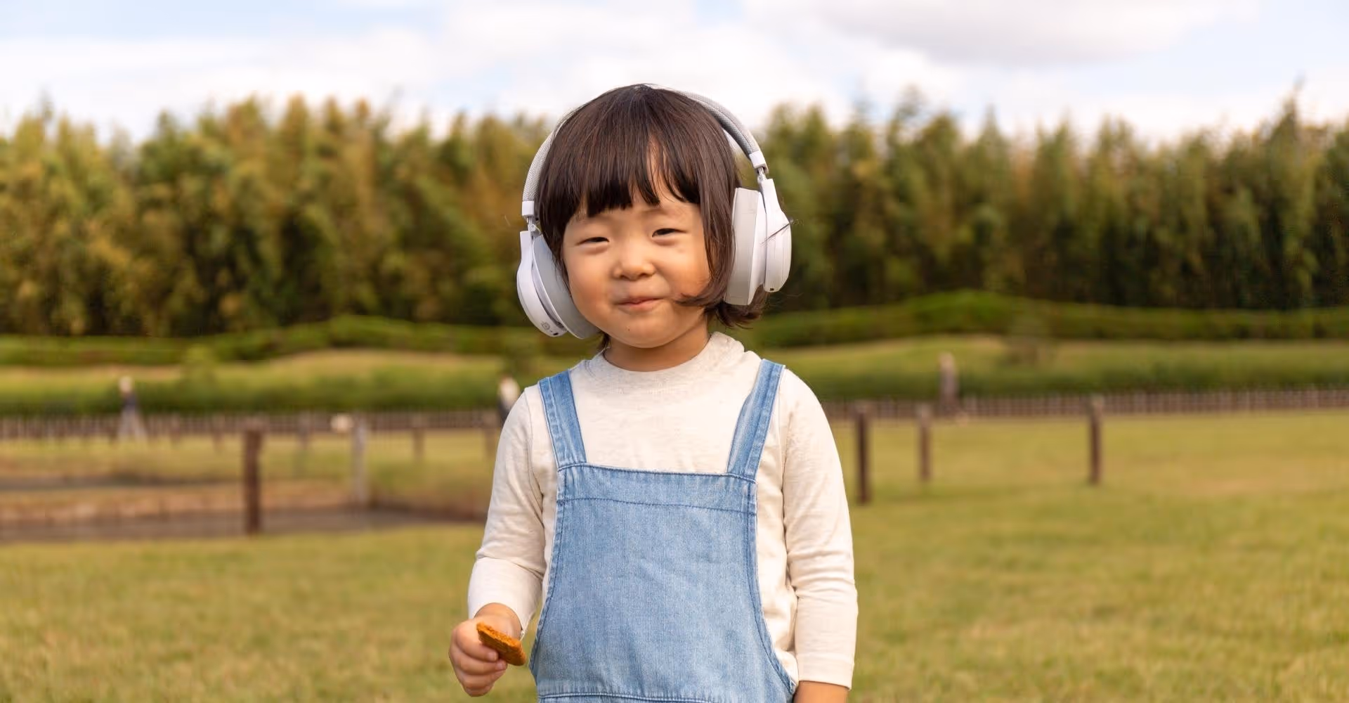 Prevent Sensory Overload With Headphones or Earplugs