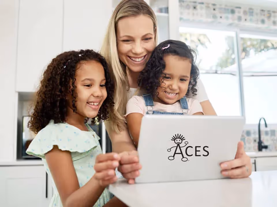 Cómo la capacitación de cuidadores en equipo está transformando la atención del autismo en ACES