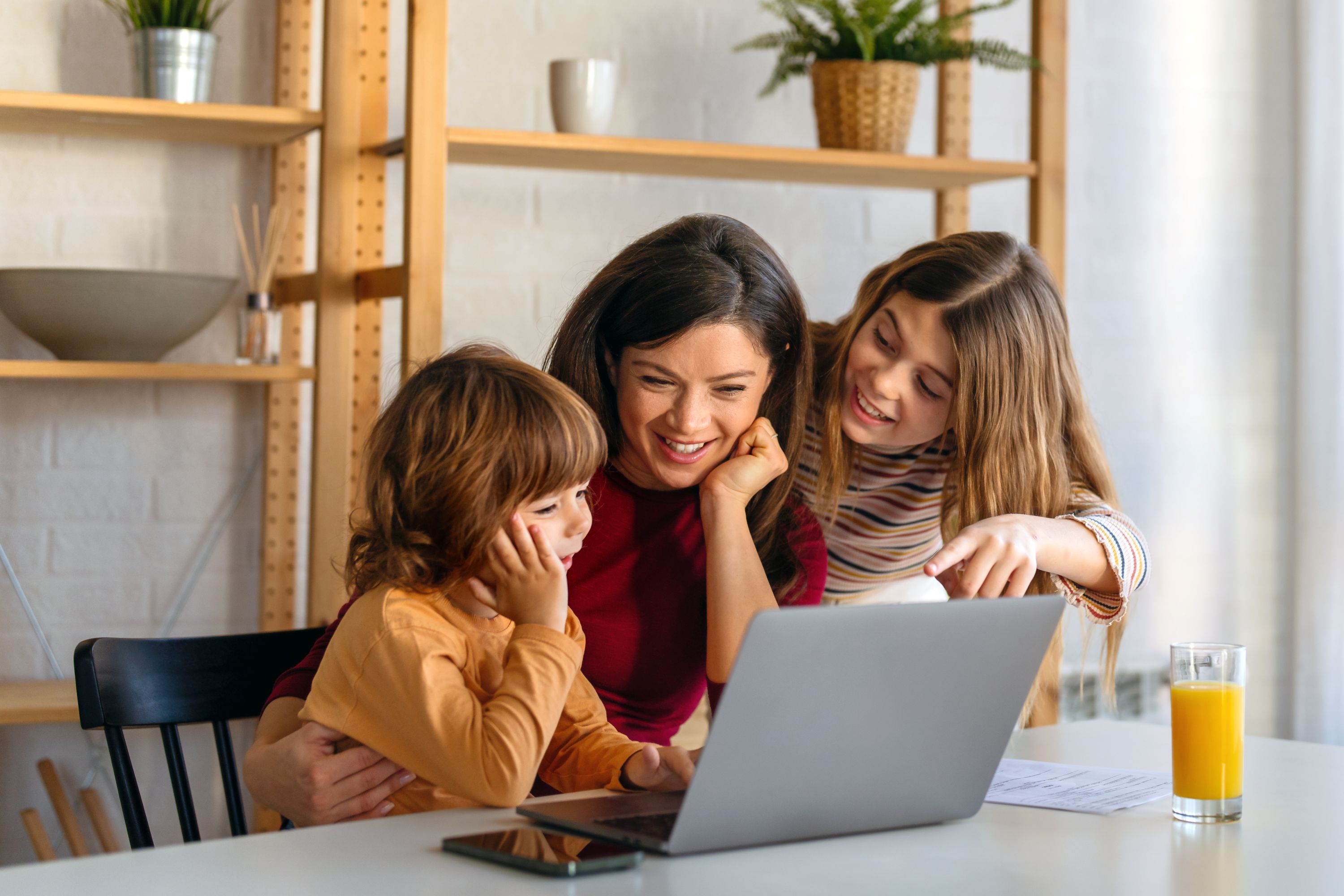 In-Home vs Center-Based ABA Therapy