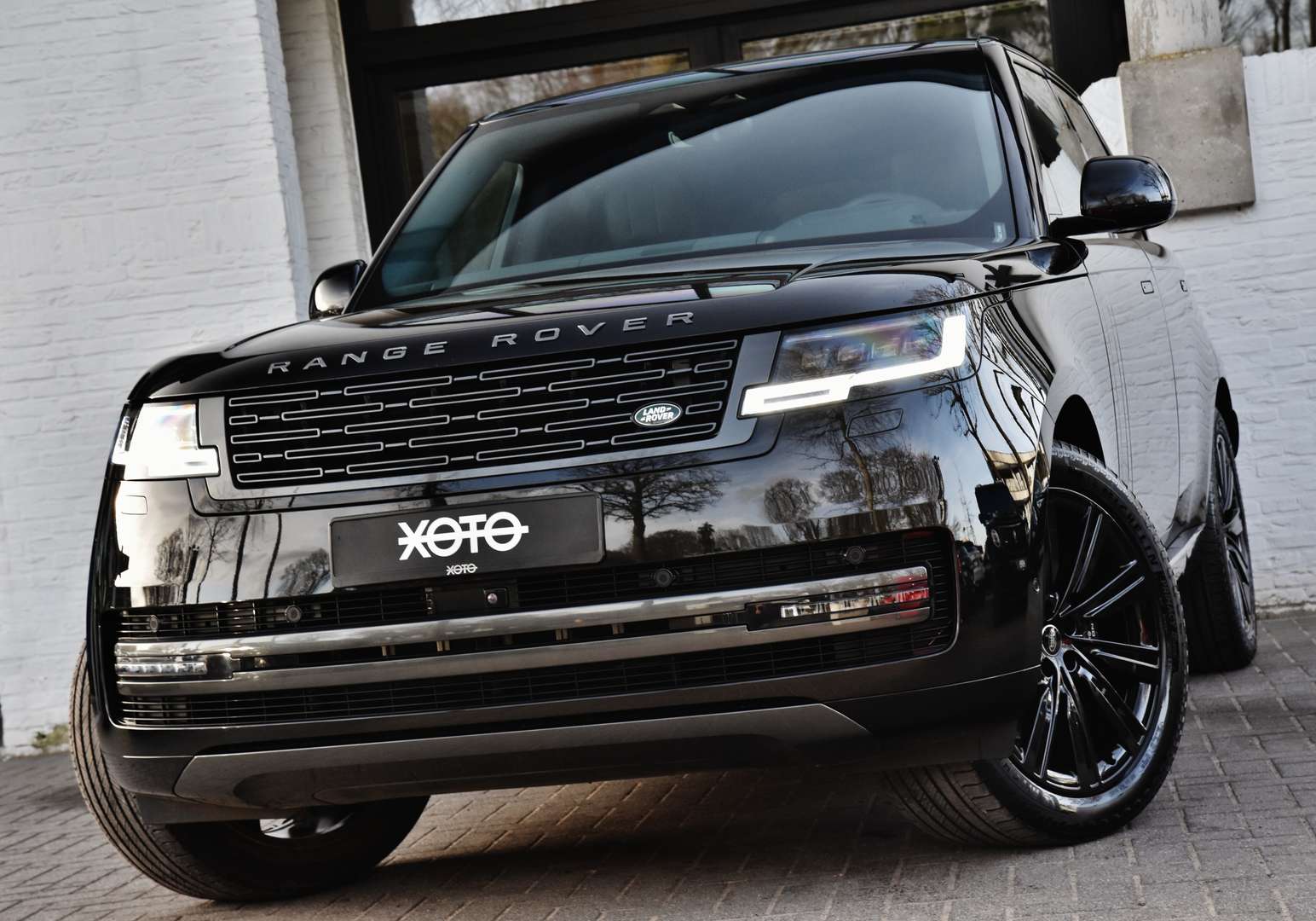 Land Rover Range Rover P460e - 1