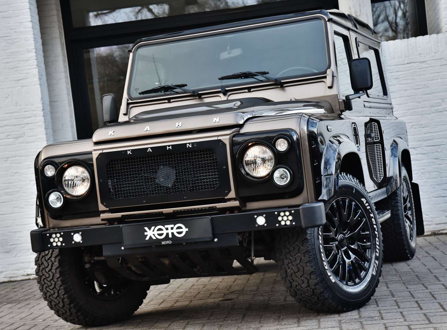 Land Rover Defender 90 Kahn Design Exclusive Edition