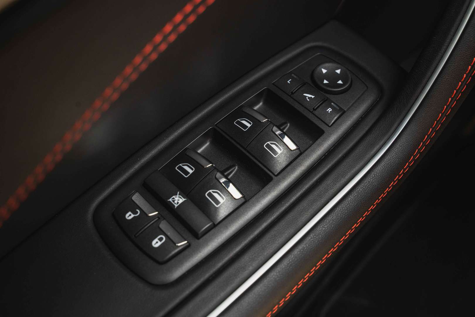 Maserati Levante S Q4 - 24