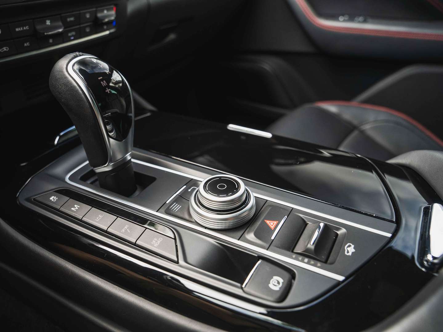 Maserati Levante S Q4 - 33