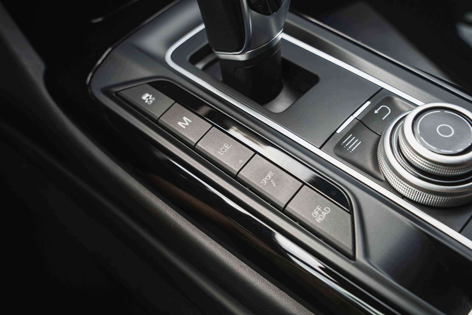 Maserati Levante S Q4 - 36