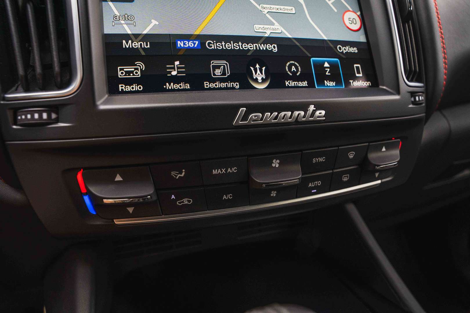 Maserati Levante S Q4 - 38