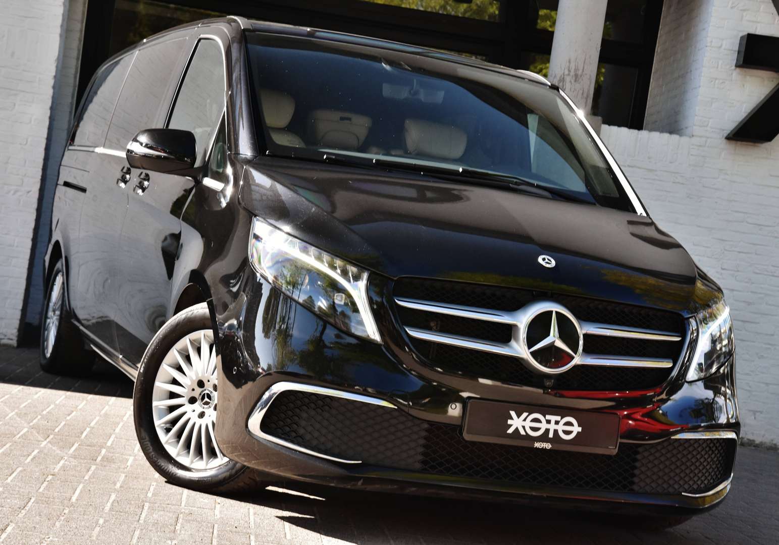 Mercedes-Benz V 220 D LWB - 2