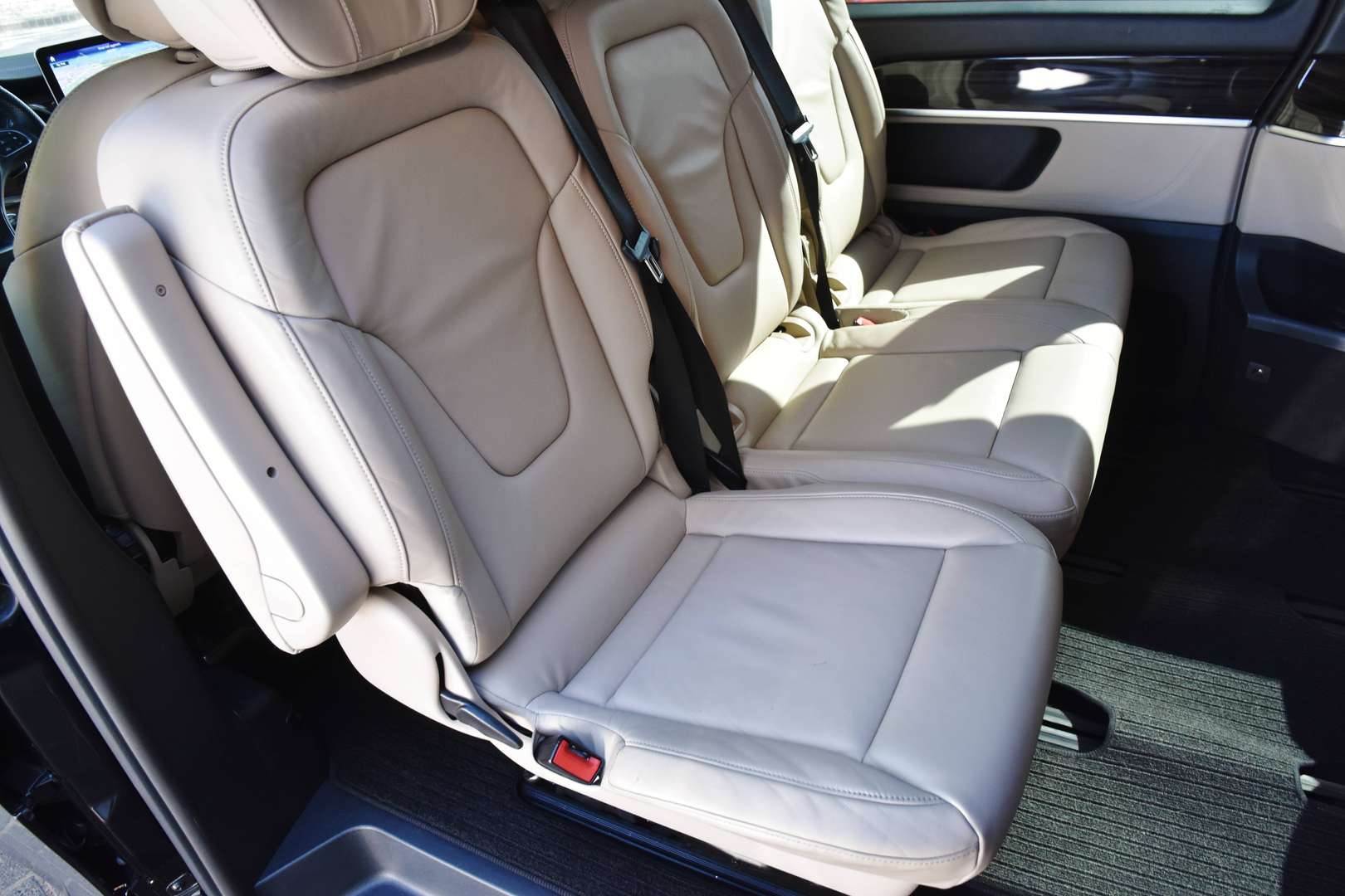 Mercedes-Benz V 220 D LWB - 22