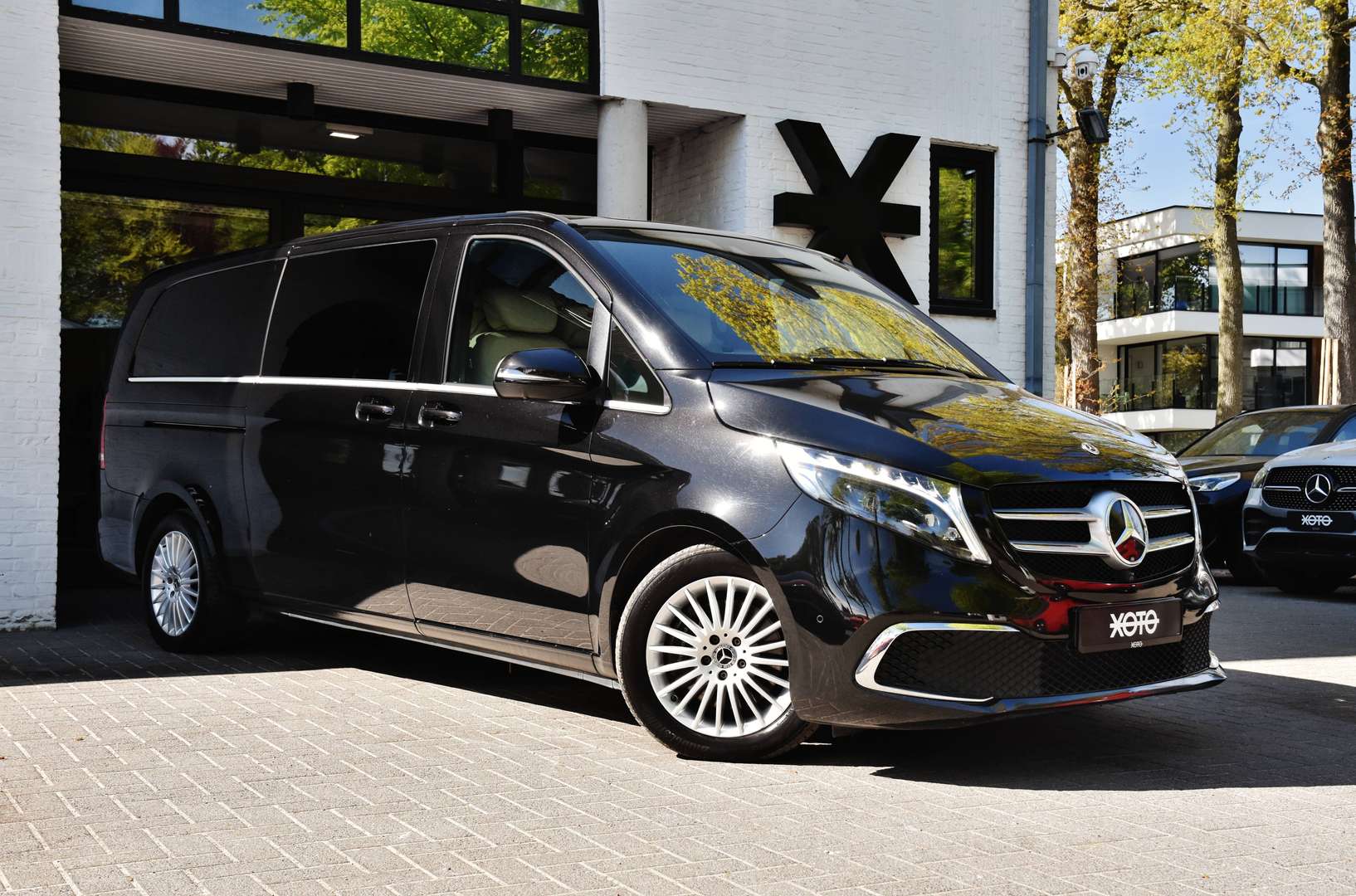 Mercedes-Benz V 220 D LWB - 17