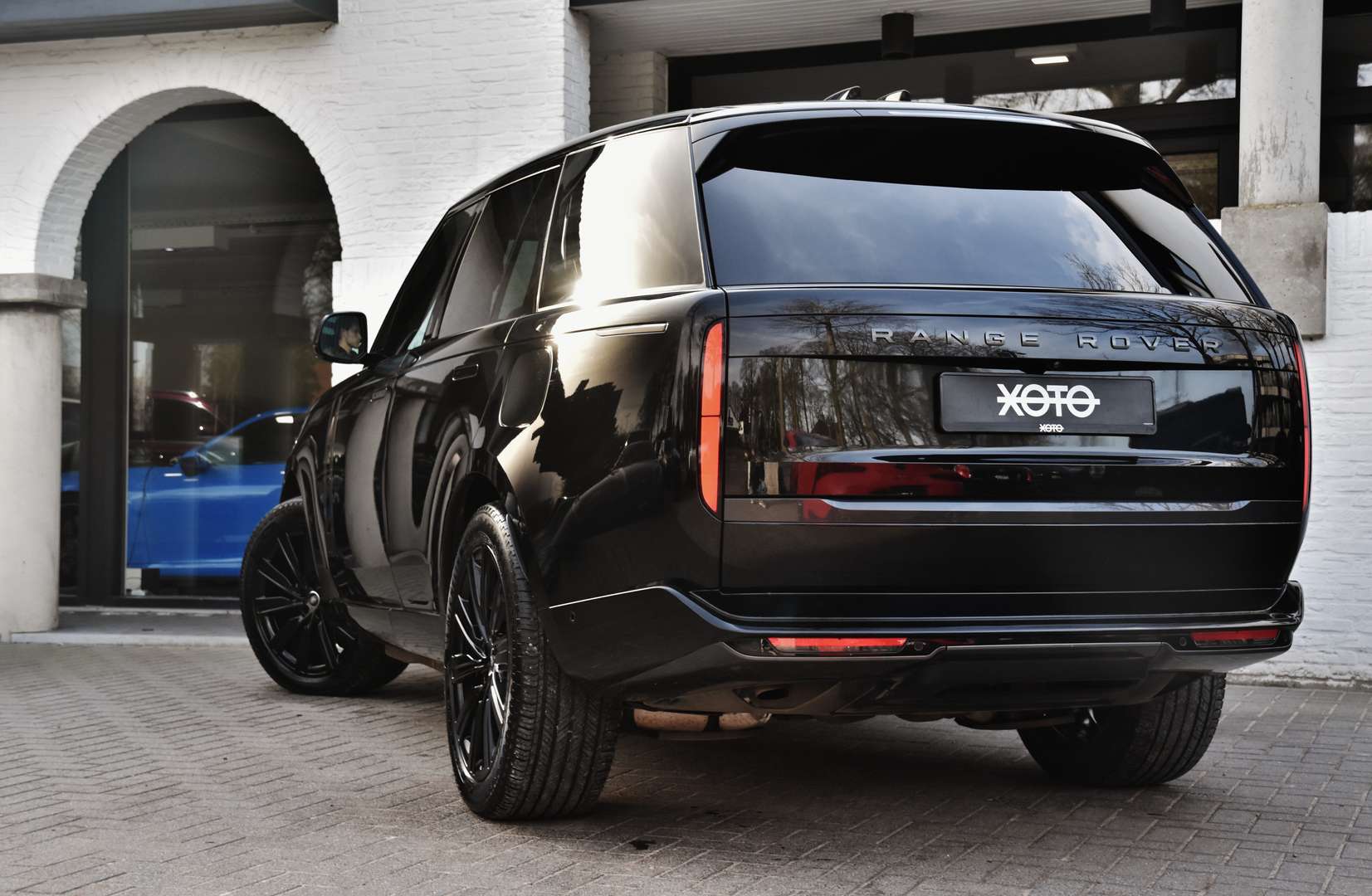 Land Rover Range Rover P460e - 16