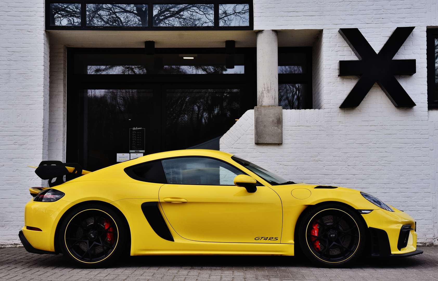 Porsche 718 GT4 RS - 3
