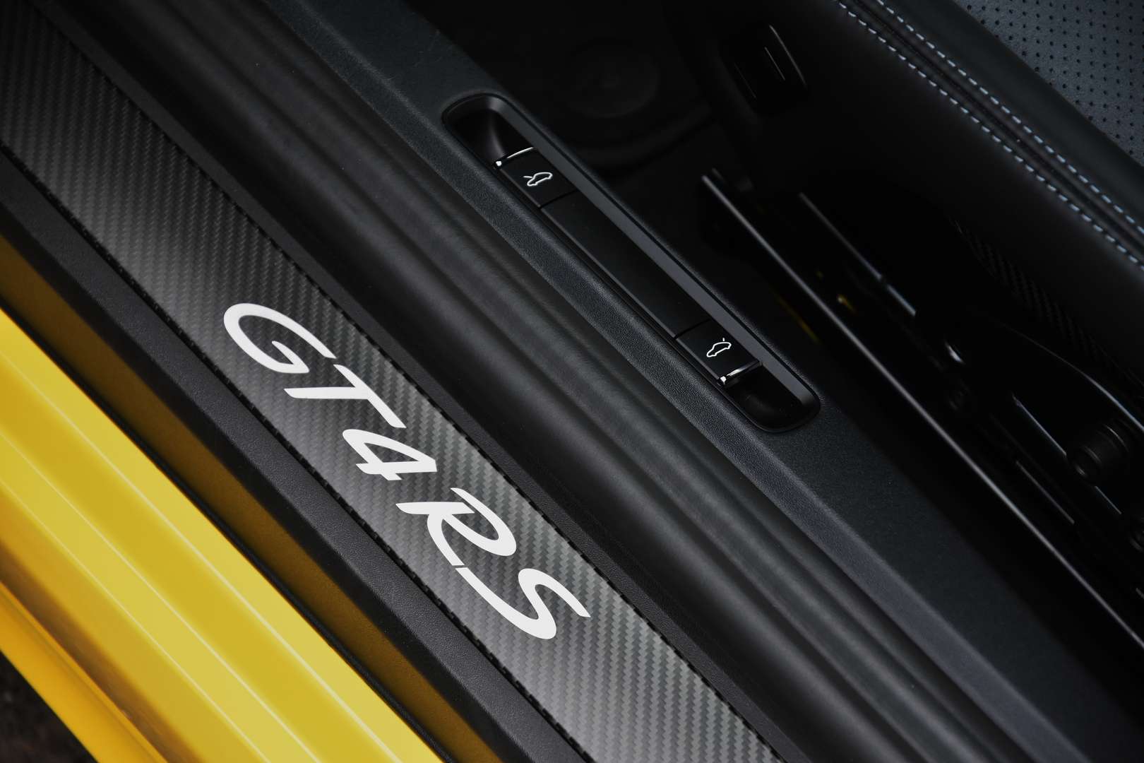 Porsche 718 GT4 RS - 25