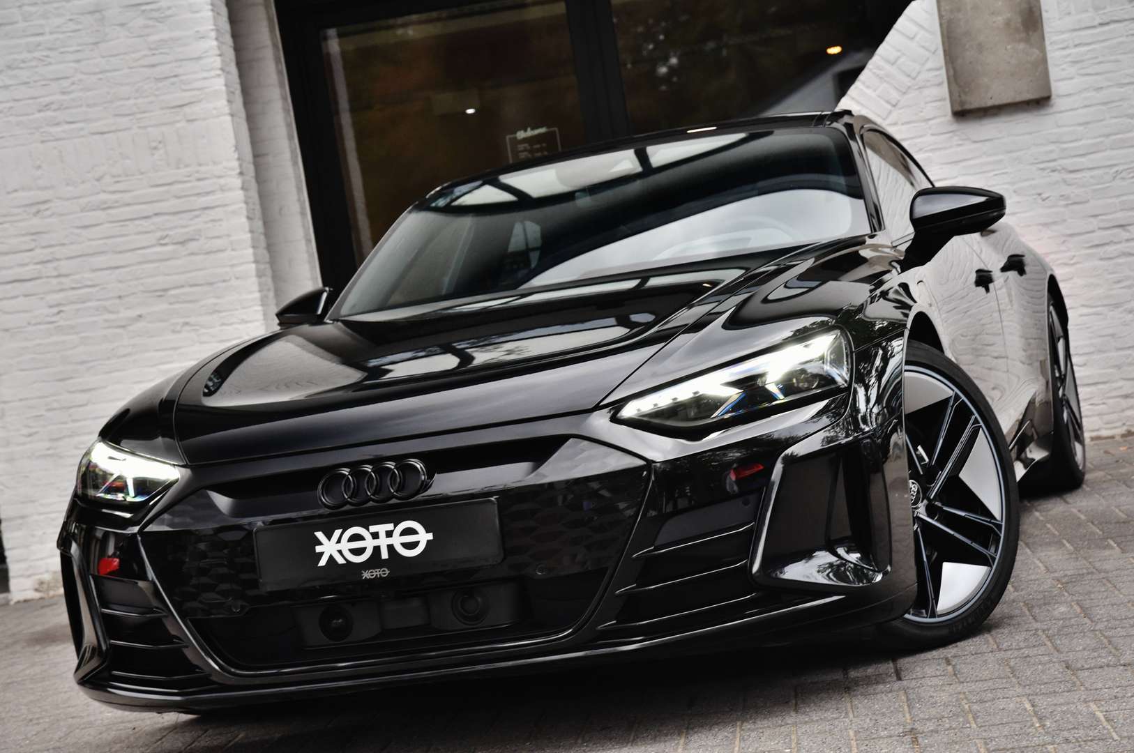 Audi e-tron GT - 1