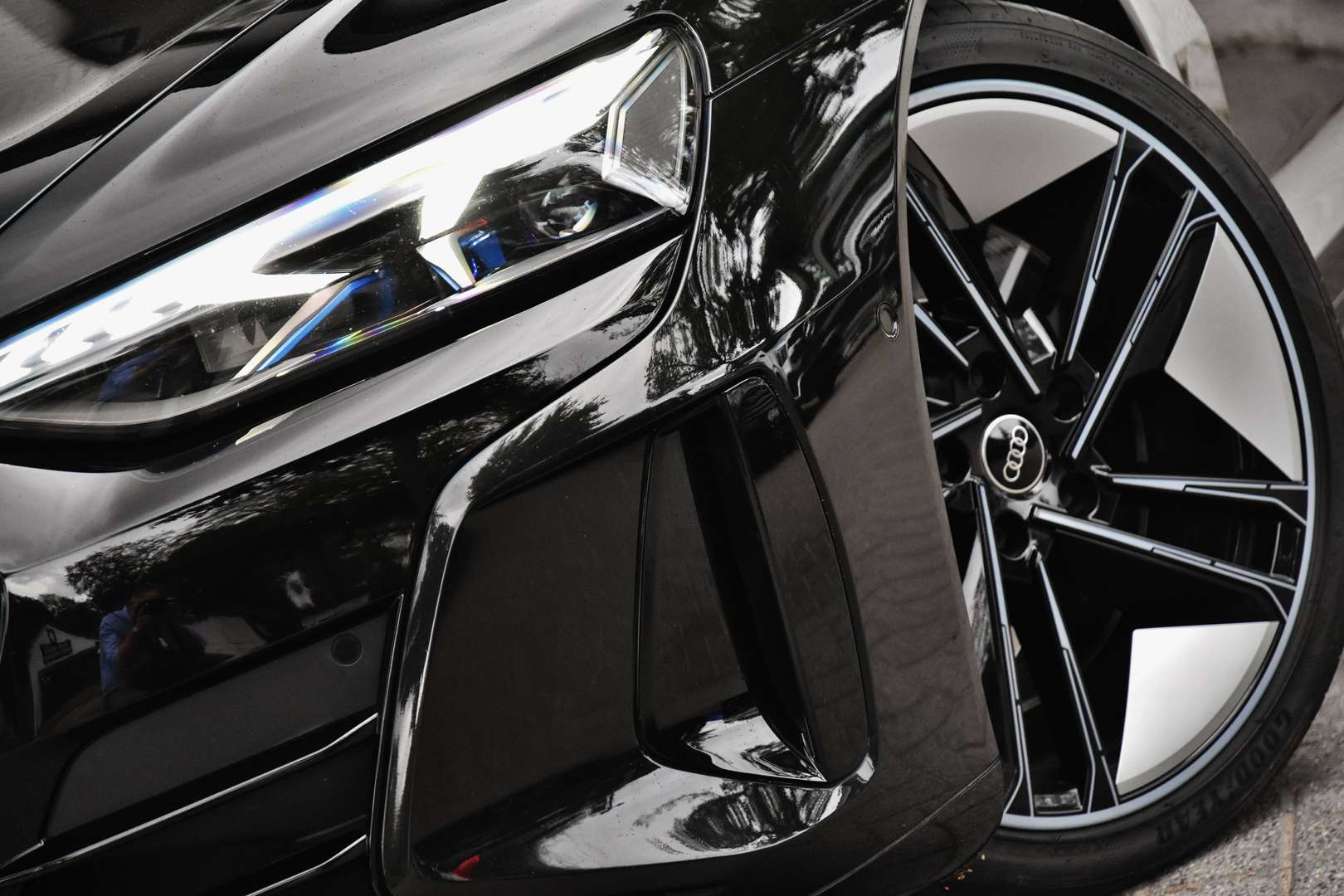 Audi e-tron GT - 6