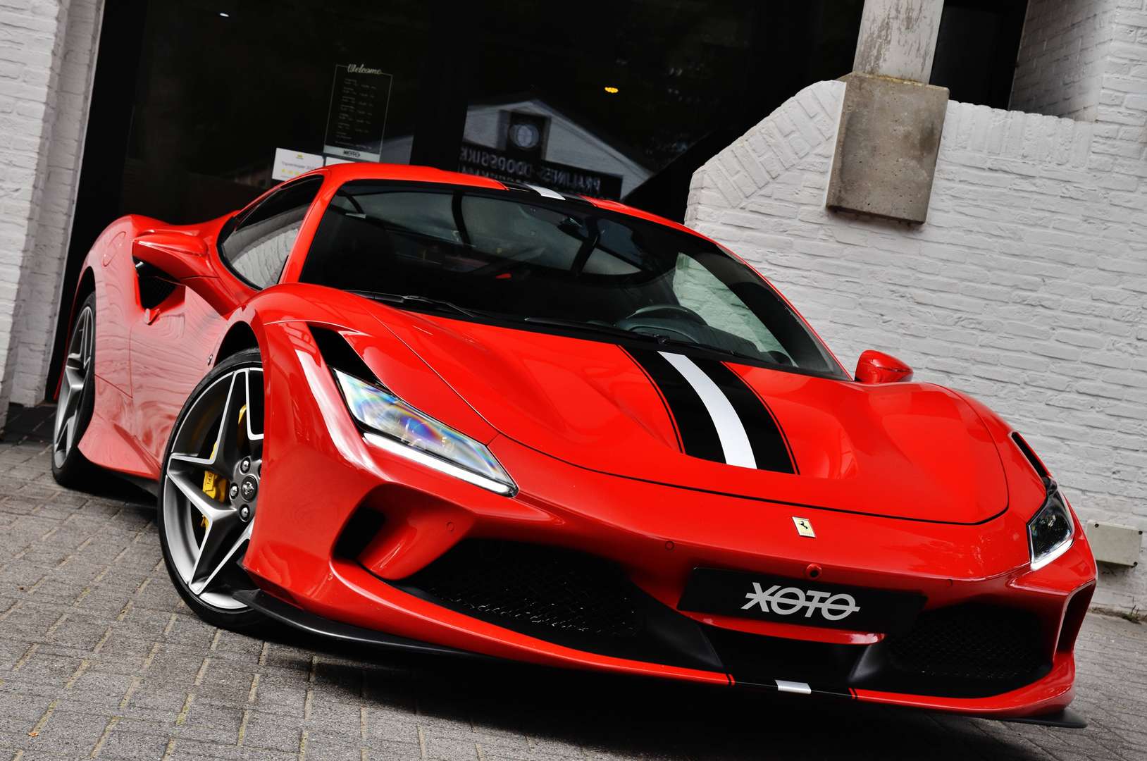 Ferrari F8 Tributo - 2