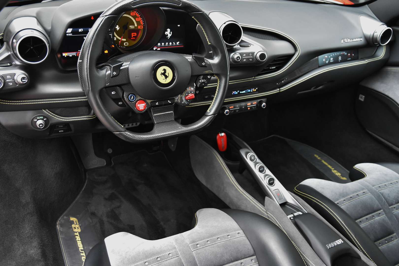 Ferrari F8 Tributo - 4