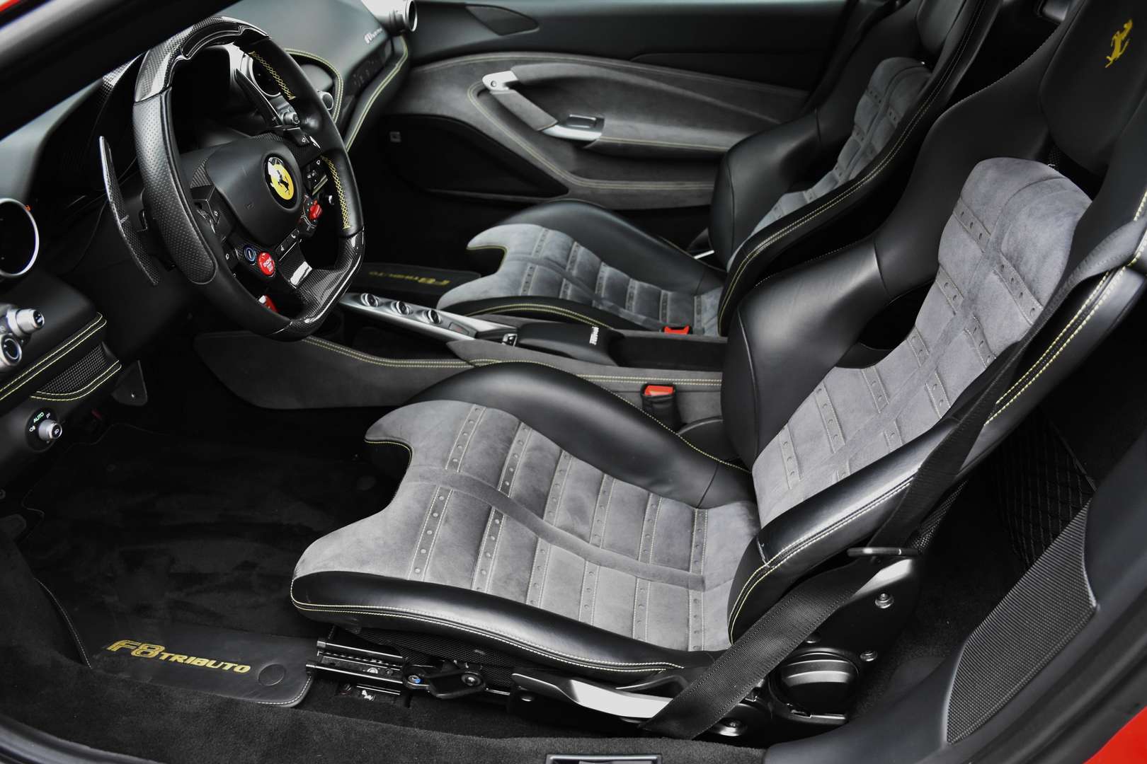 Ferrari F8 Tributo - 5