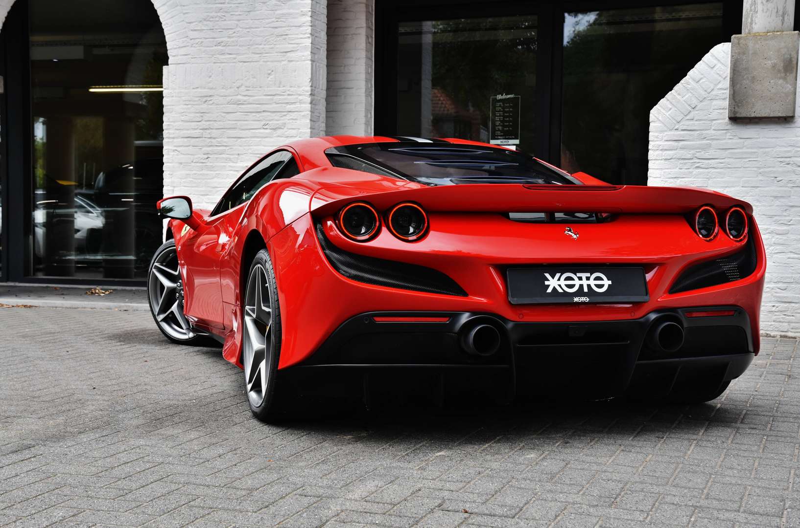 Ferrari F8 Tributo - 16
