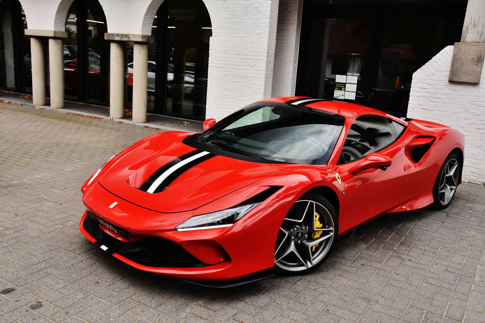 Ferrari F8 Tributo - 21
