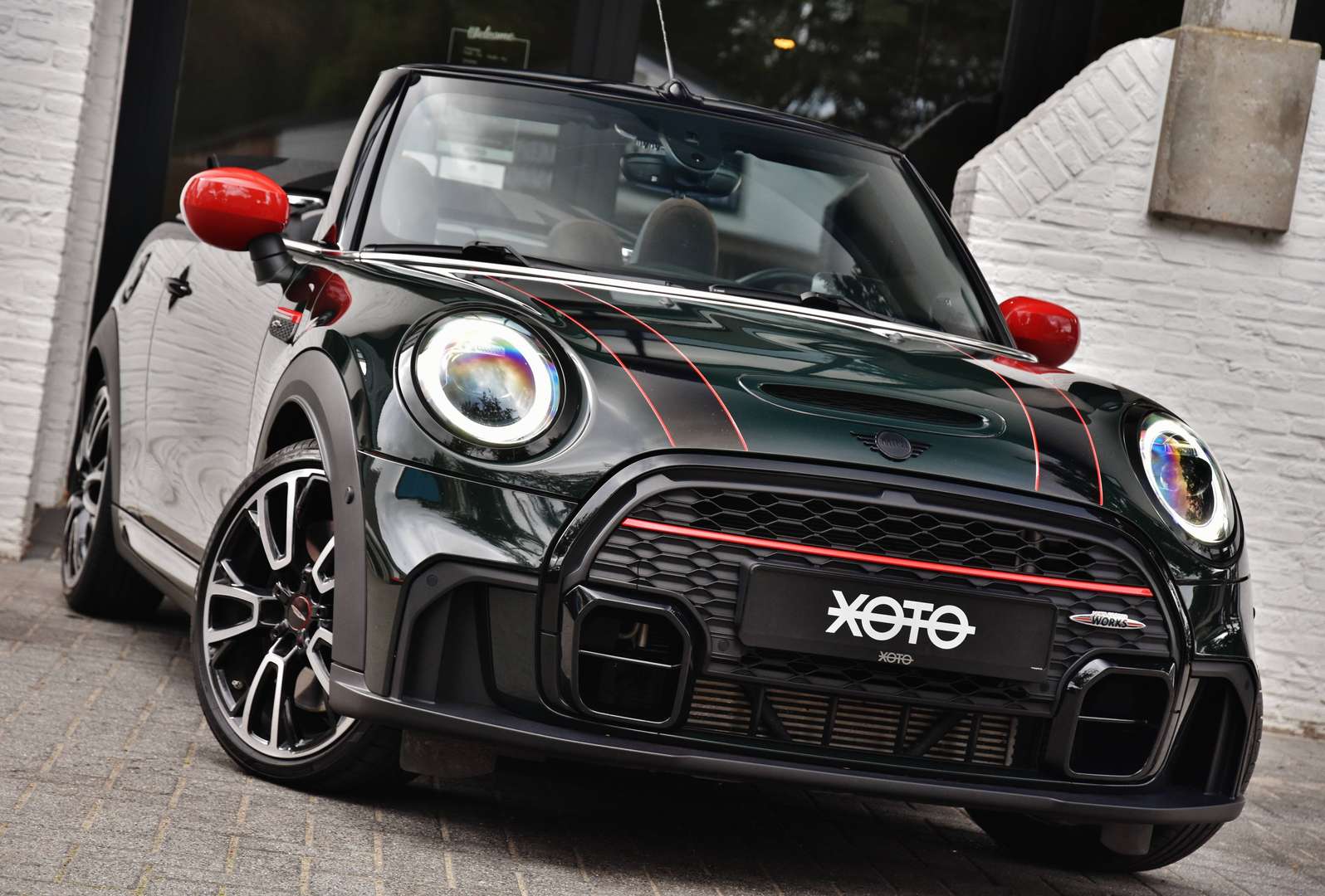 MINI John Cooper Works Cabrio - 2