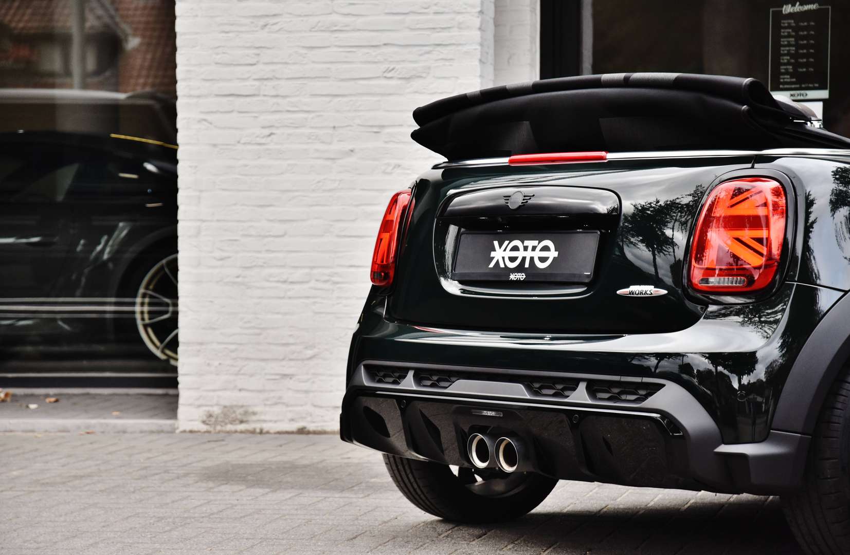 MINI John Cooper Works Cabrio - 16