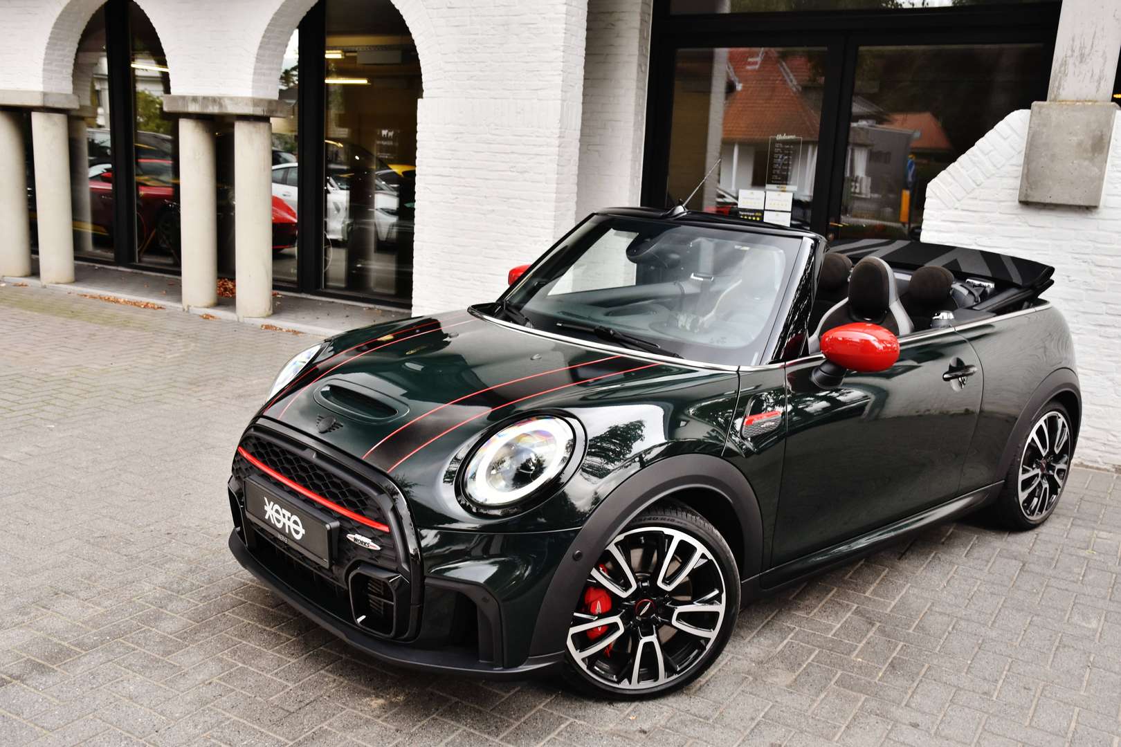 MINI John Cooper Works Cabrio - 20