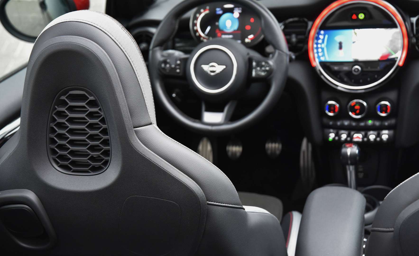 MINI John Cooper Works Cabrio - 25