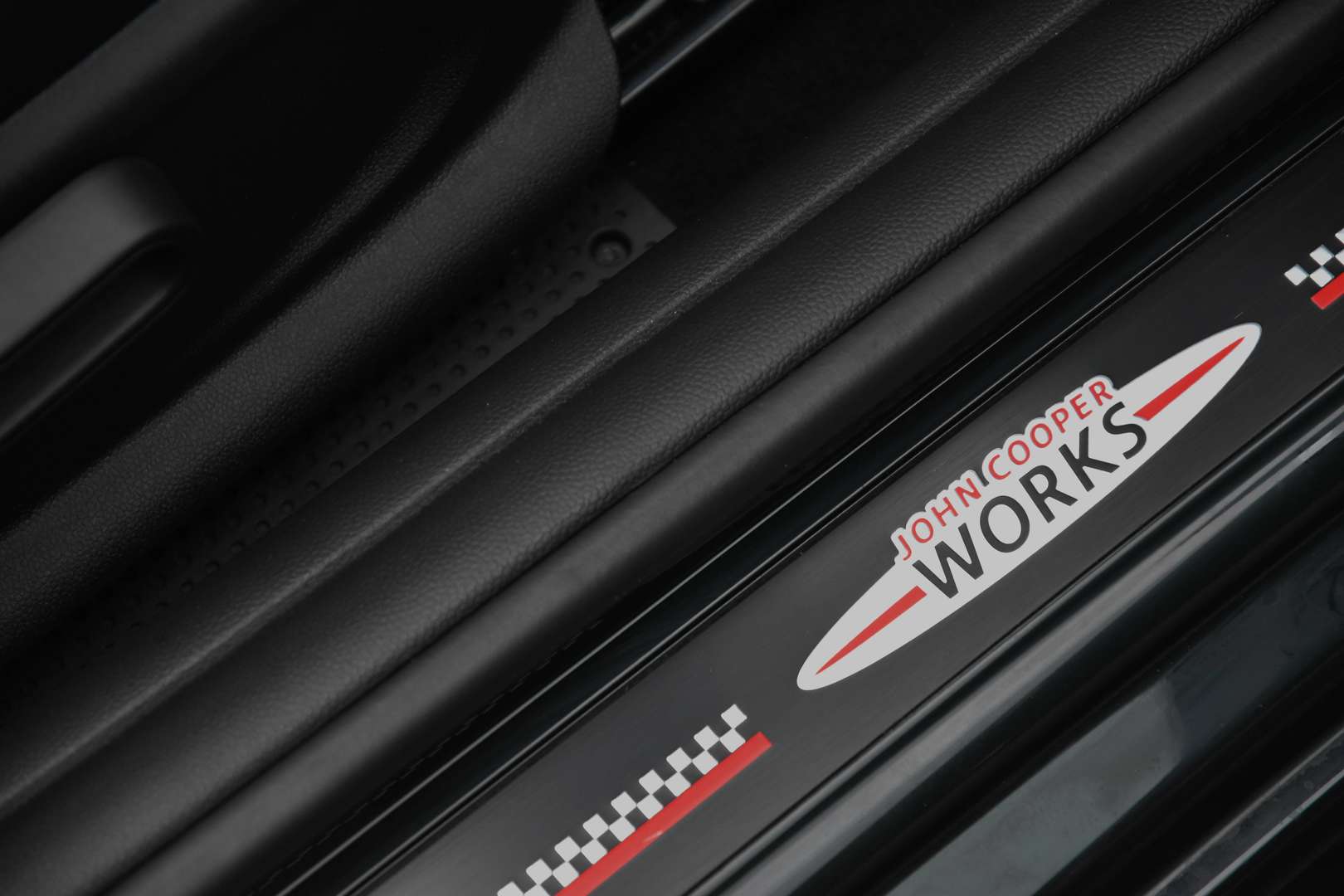 MINI John Cooper Works Cabrio - 24