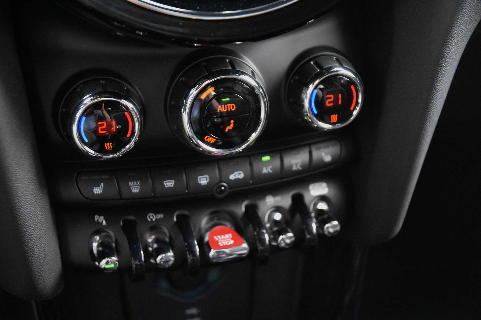 MINI John Cooper Works Cabrio - 28