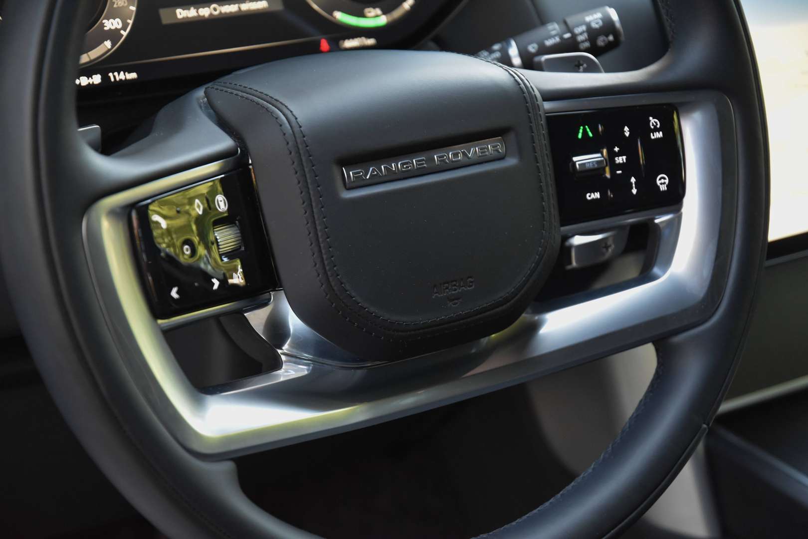 Land Rover Range Rover - 11