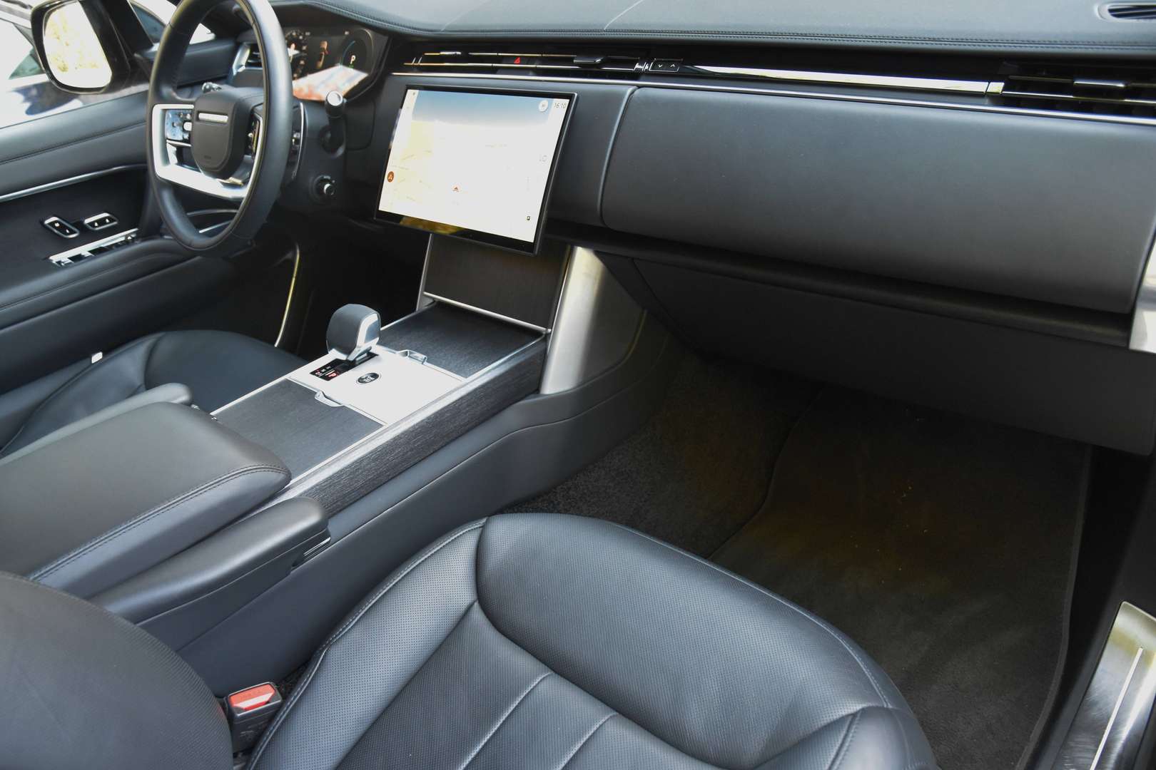 Land Rover Range Rover - 13