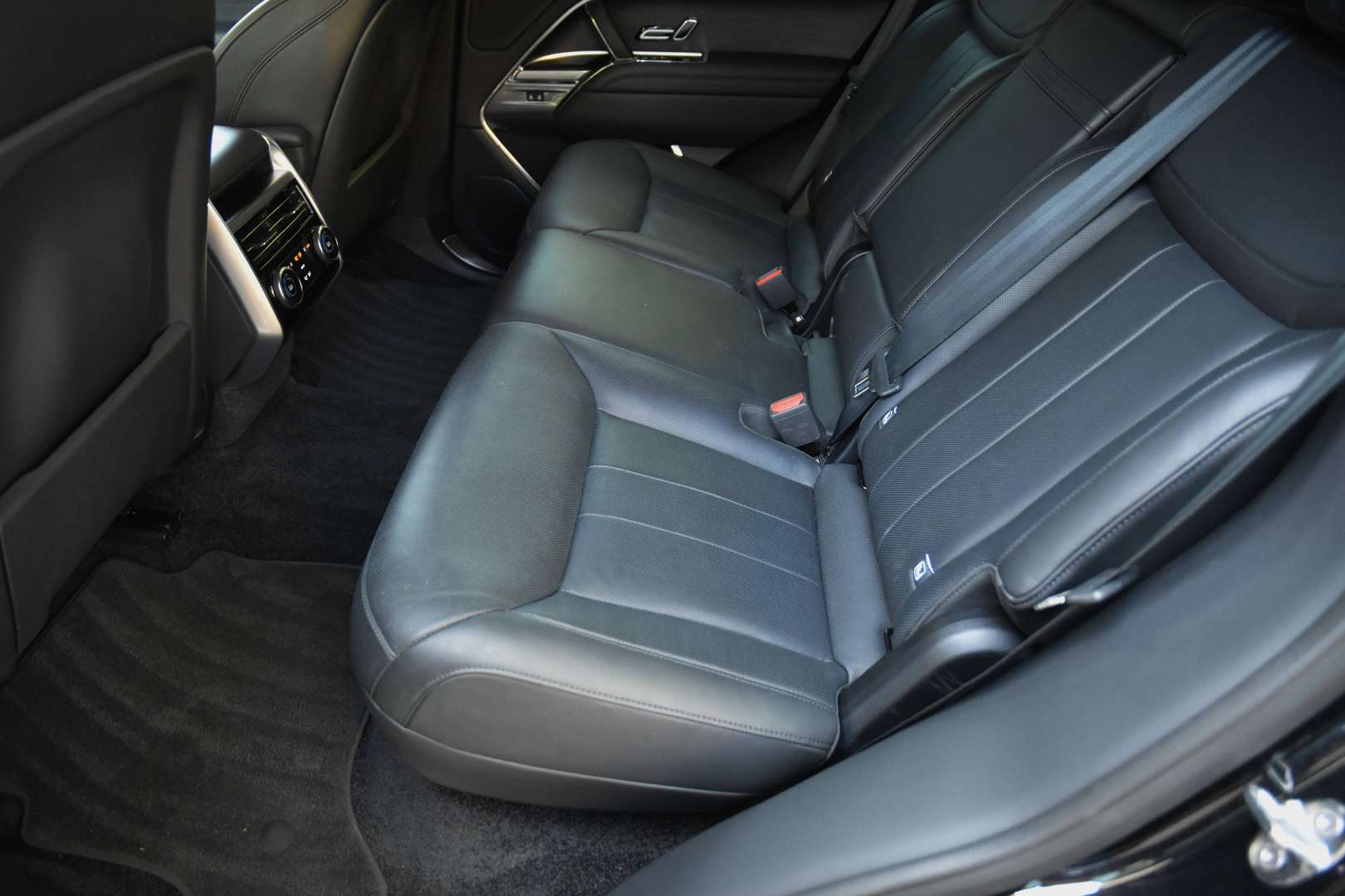 Land Rover Range Rover - 12