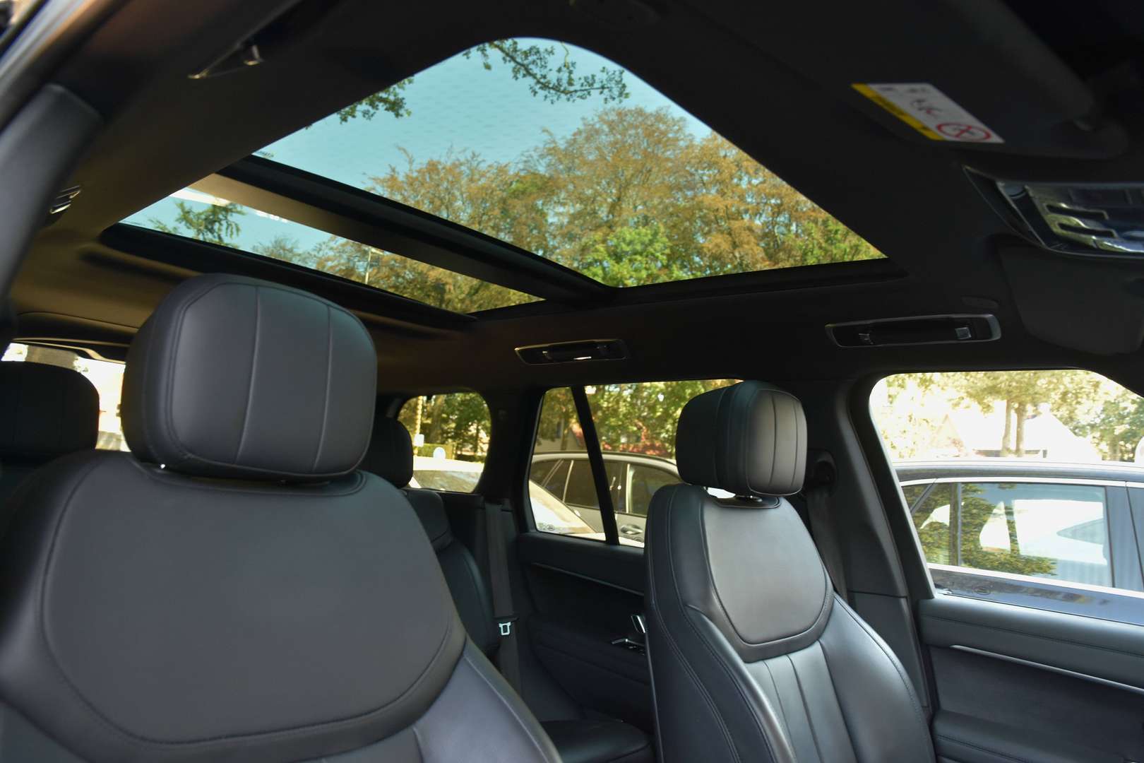 Land Rover Range Rover - 15