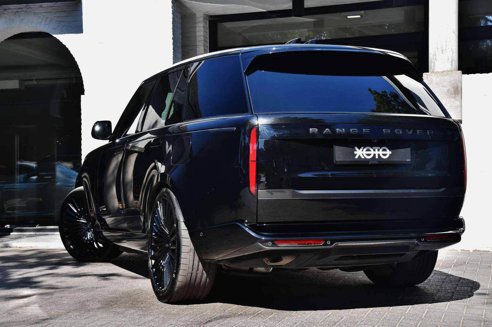 Land Rover Range Rover - 16