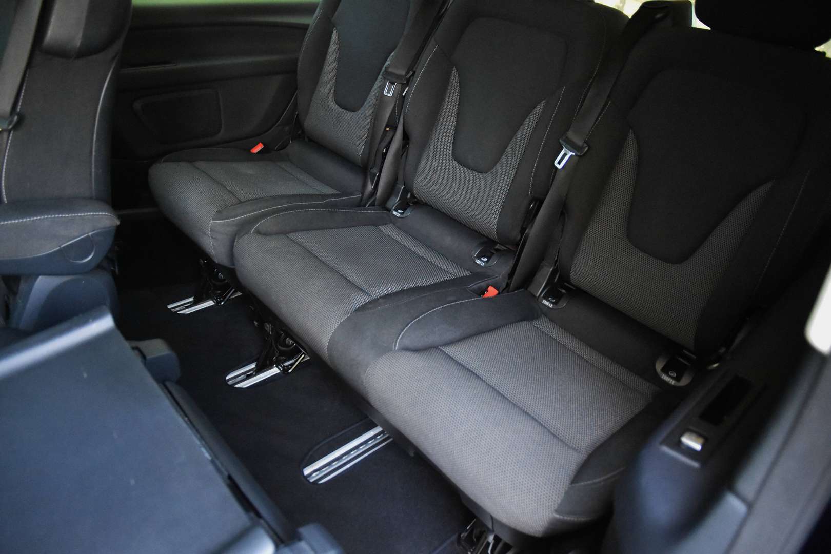 Mercedes-Benz V 220 - 15