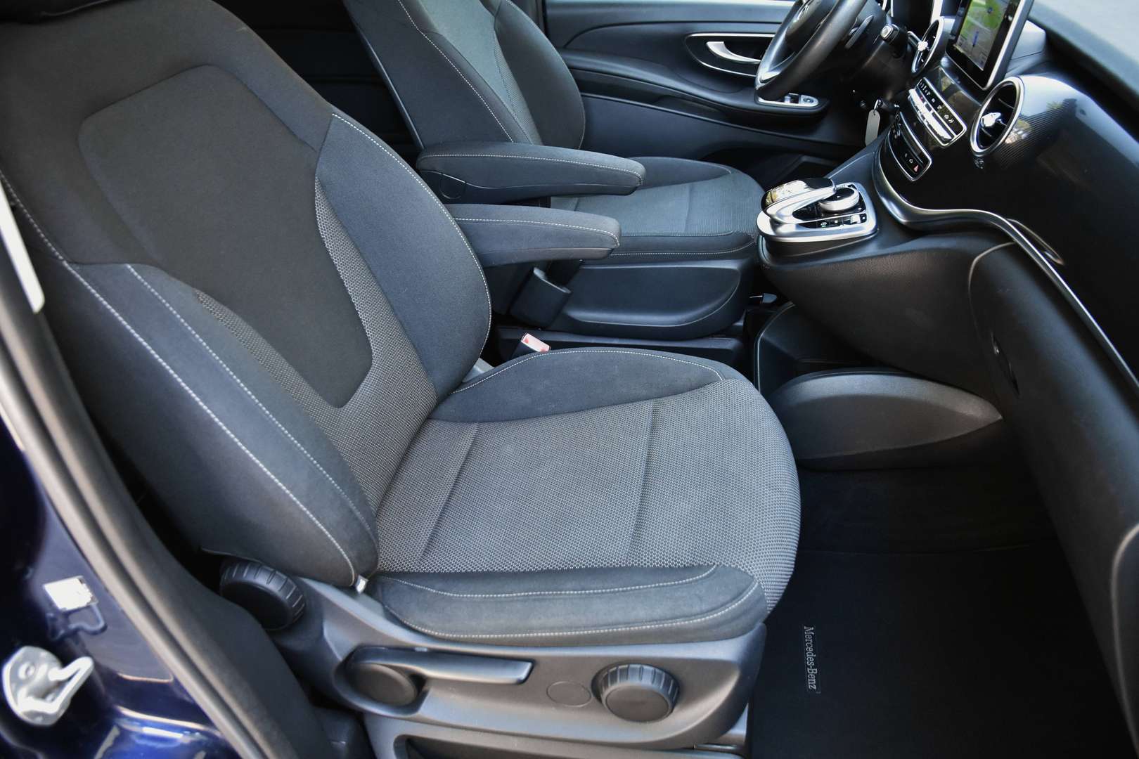Mercedes-Benz V 220 - 14