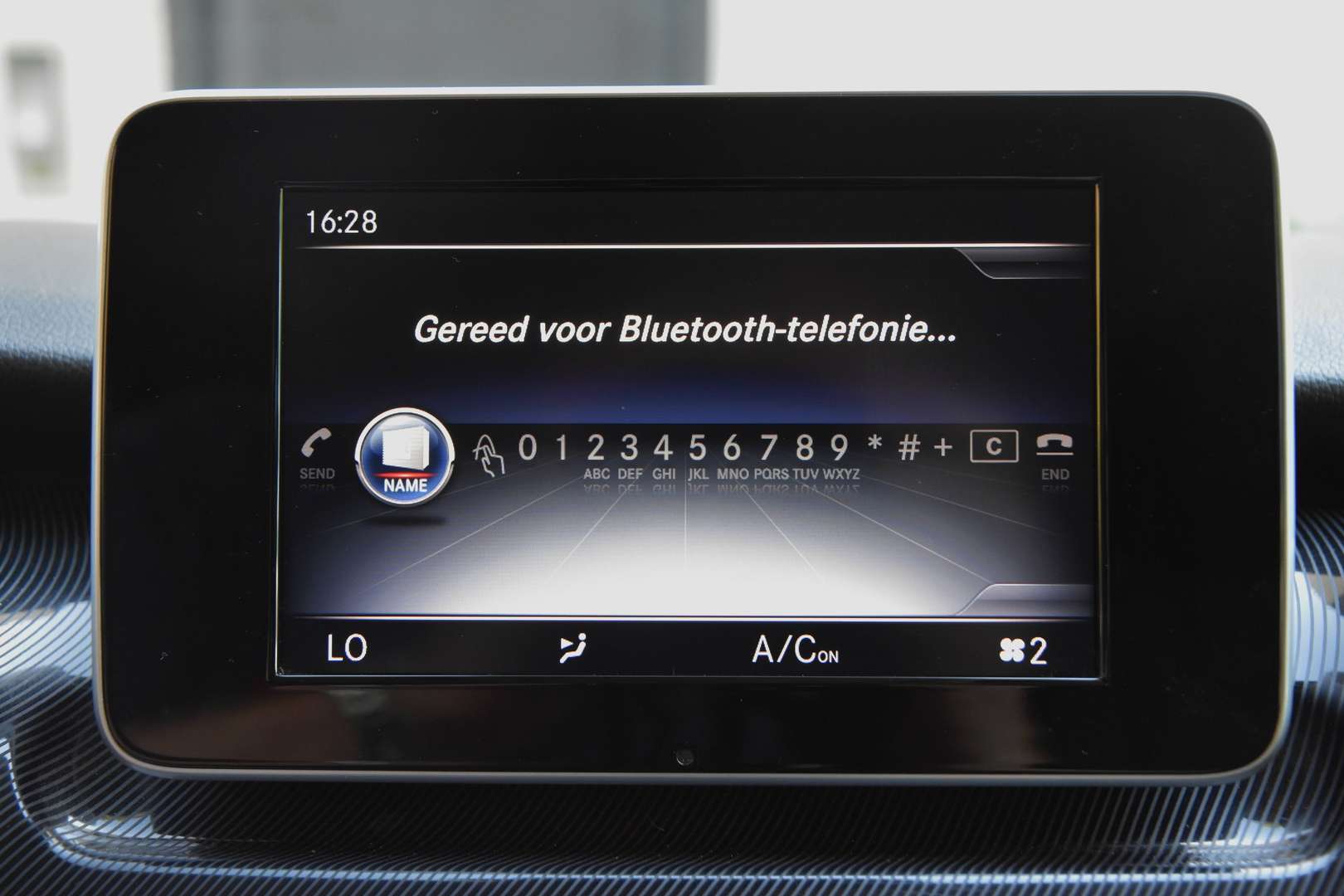 Mercedes-Benz V 220 - 32