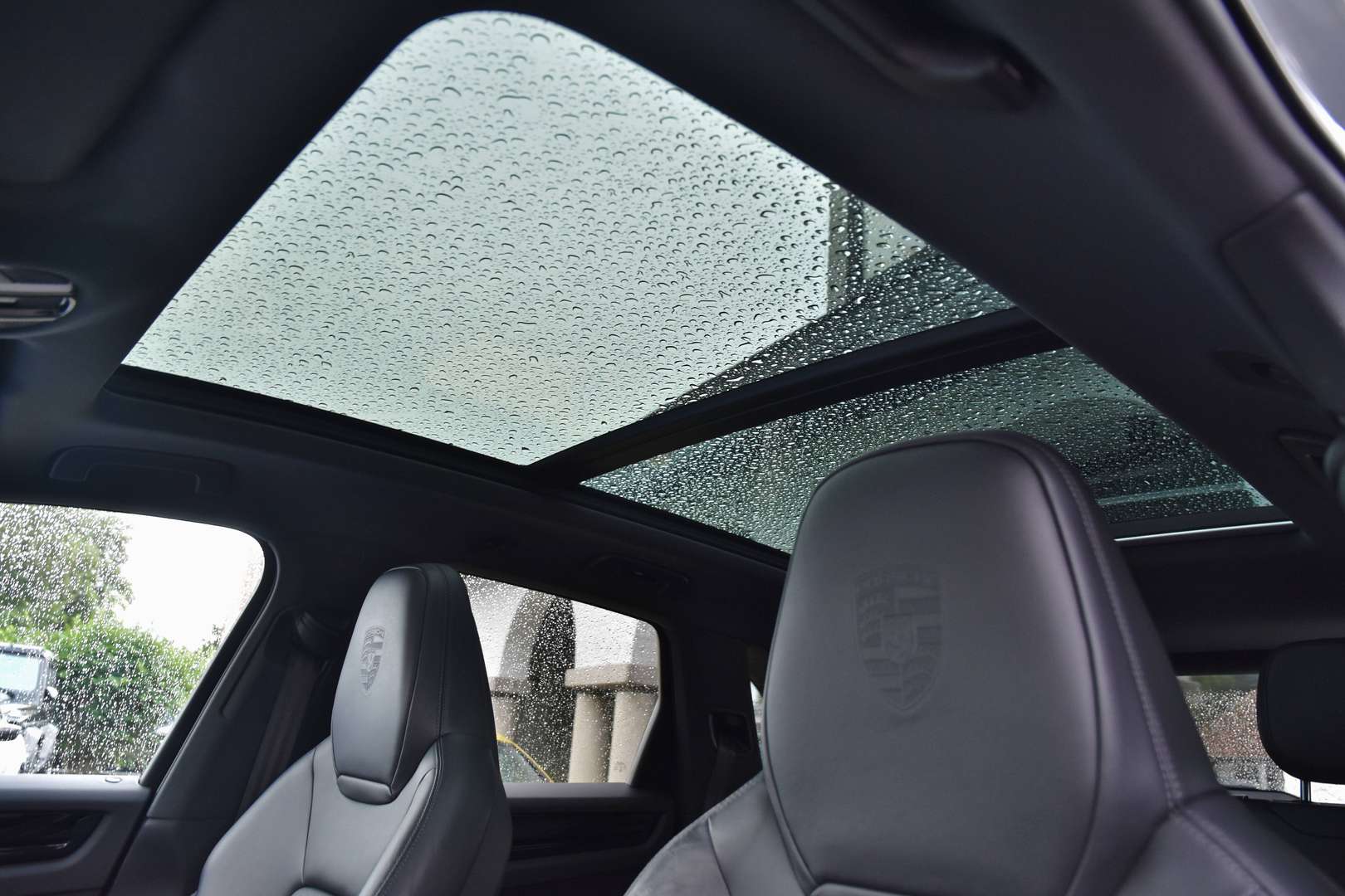 Porsche Cayenne - 14