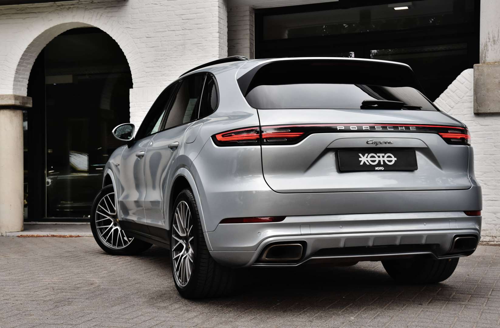 Porsche Cayenne - 15