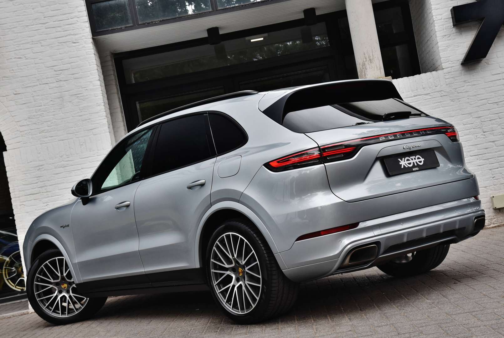 Porsche Cayenne - 9