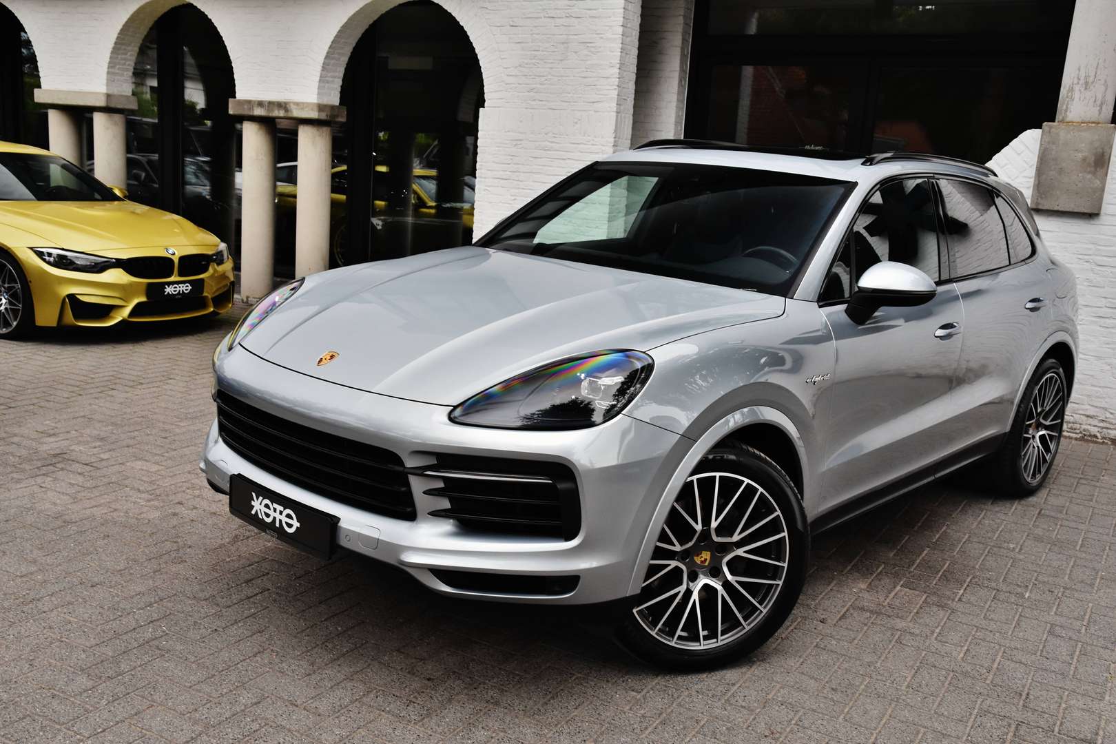 Porsche Cayenne - 19